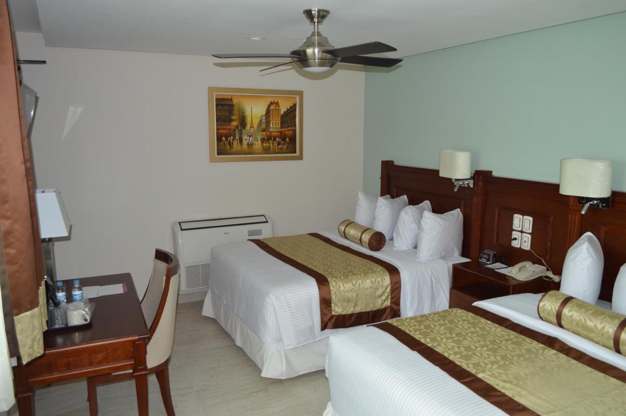 Hotel Villa Magna Poza Rica 外观 照片