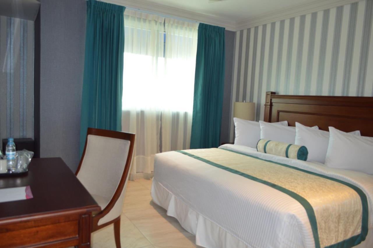 Hotel Villa Magna Poza Rica 外观 照片
