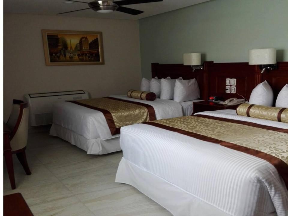 Hotel Villa Magna Poza Rica 外观 照片