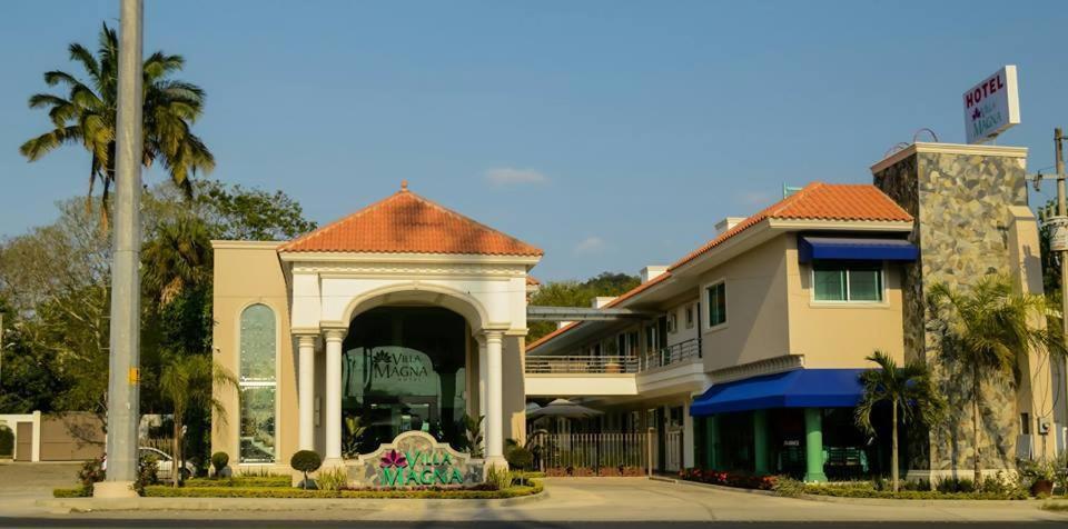 Hotel Villa Magna Poza Rica 外观 照片